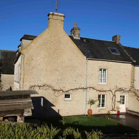 L'auberge Du Parachutiste Villa