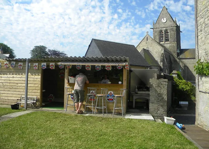 L'auberge Du Parachutiste * Sainte-Mère-Église